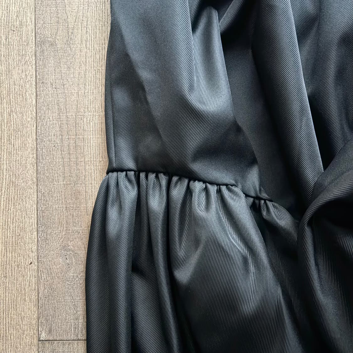 Transformed Shirring Volumed Saruel Pant 상품이미지4