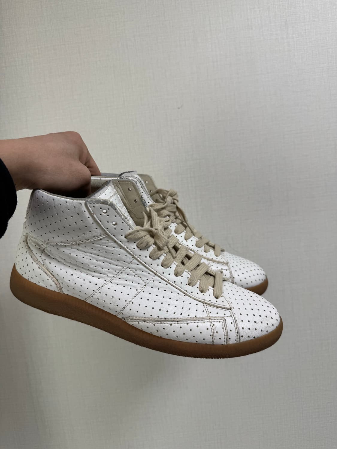 마르지엘라 펀칭 레더 하이탑 상품이미지2