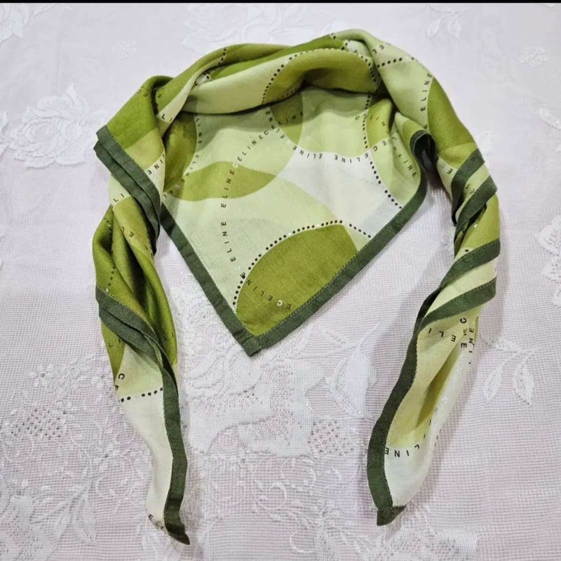 정품 셀린느(CELINE) 로고 올오버 손수건 상품이미지3