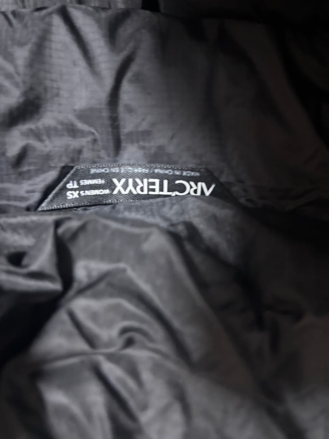아크테릭스 파이어비 고어텍스 후드 패딩 XS 상품이미지2