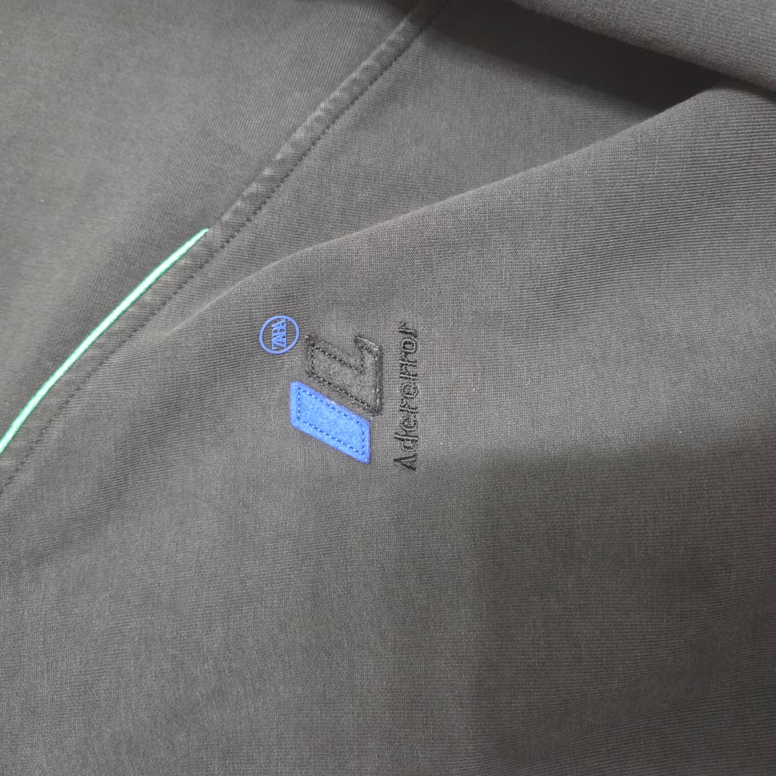 자라×아더에러 후드티 F 상품이미지3