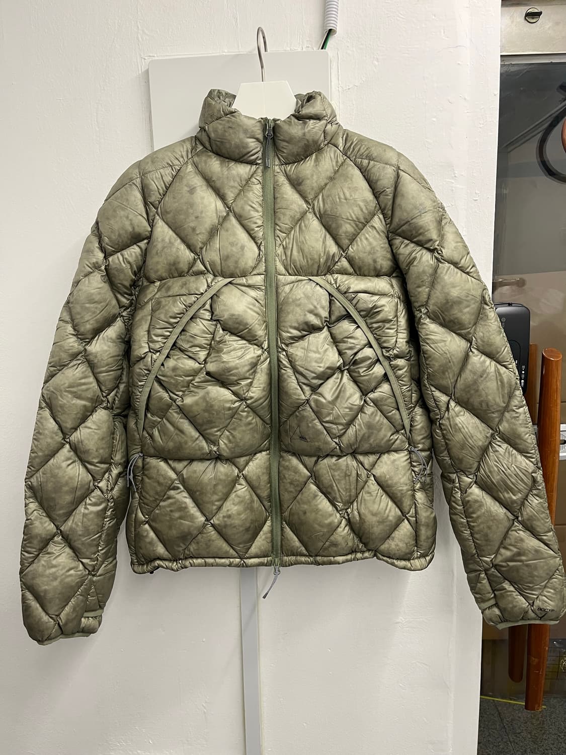 25FW ROA 로아 NUNA 경량 패딩 L사이즈 상품이미지3