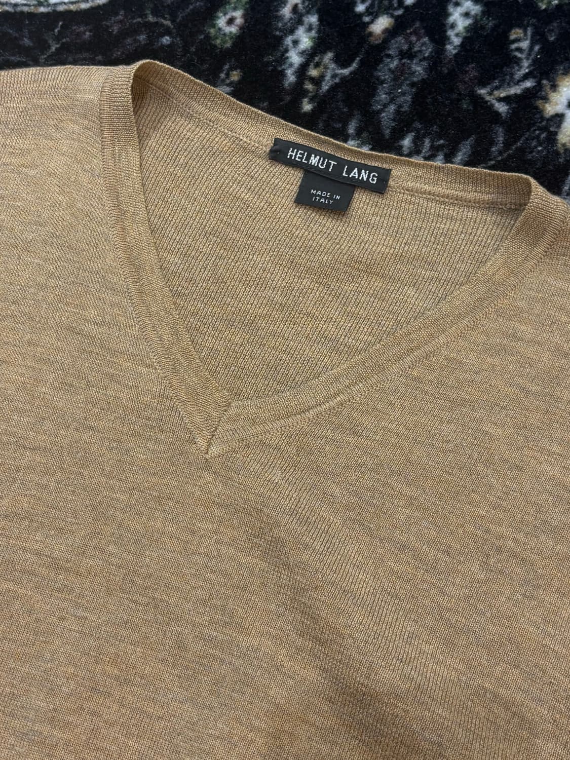 헬무트랭 브이넥 니트 상품이미지1