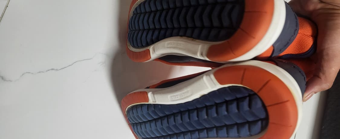 디스커버리 운동화 270 상품이미지4