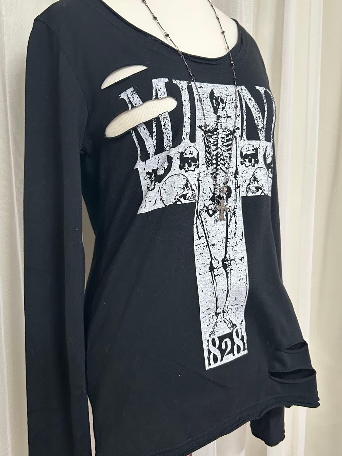 Park girl 펑크 그런지 데미지 롱슬리브 고스고딕 상품이미지2