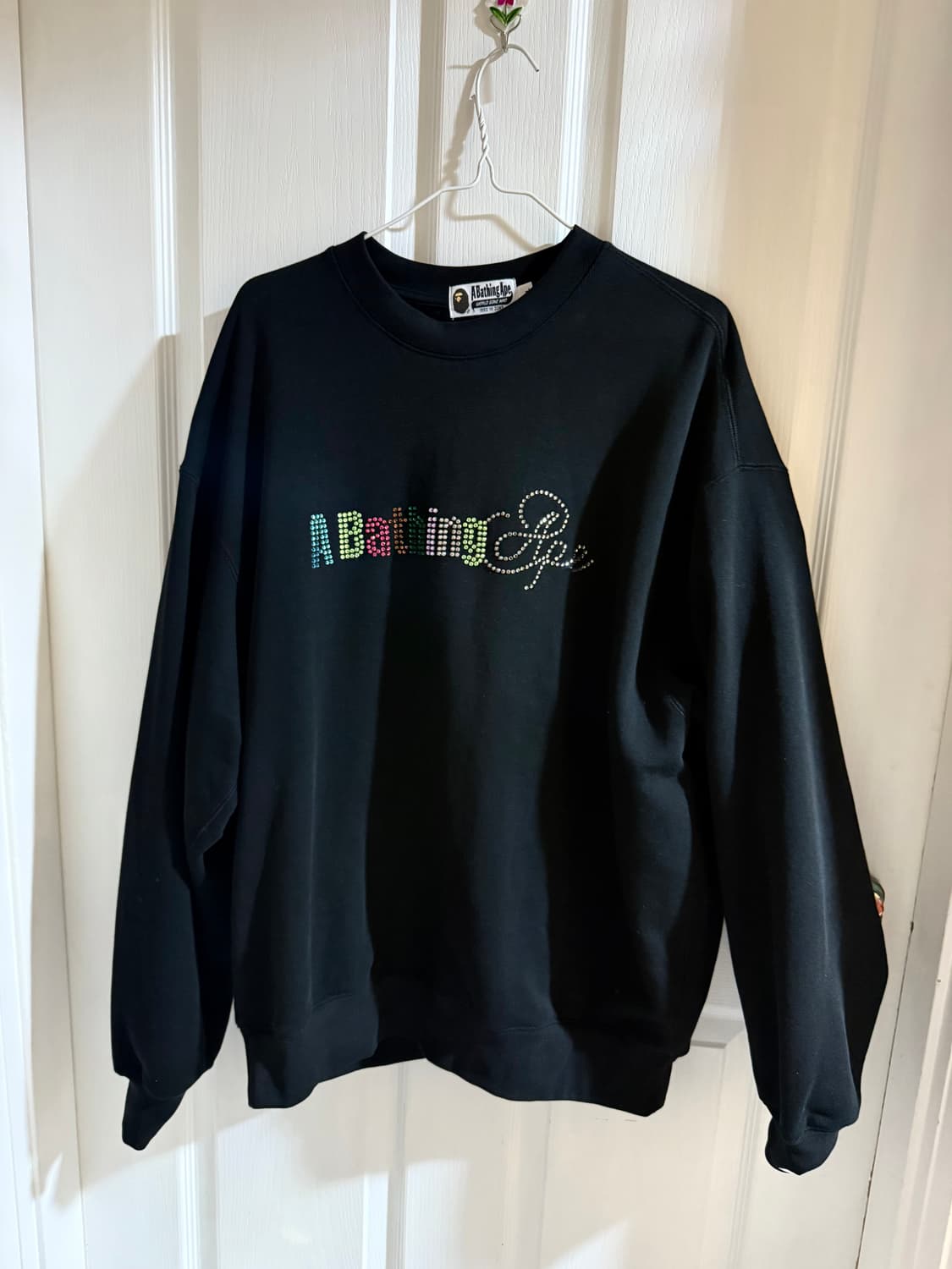 베이프 라인스톤 로고 크루넥 스웨트셔츠  블랙  상품이미지1