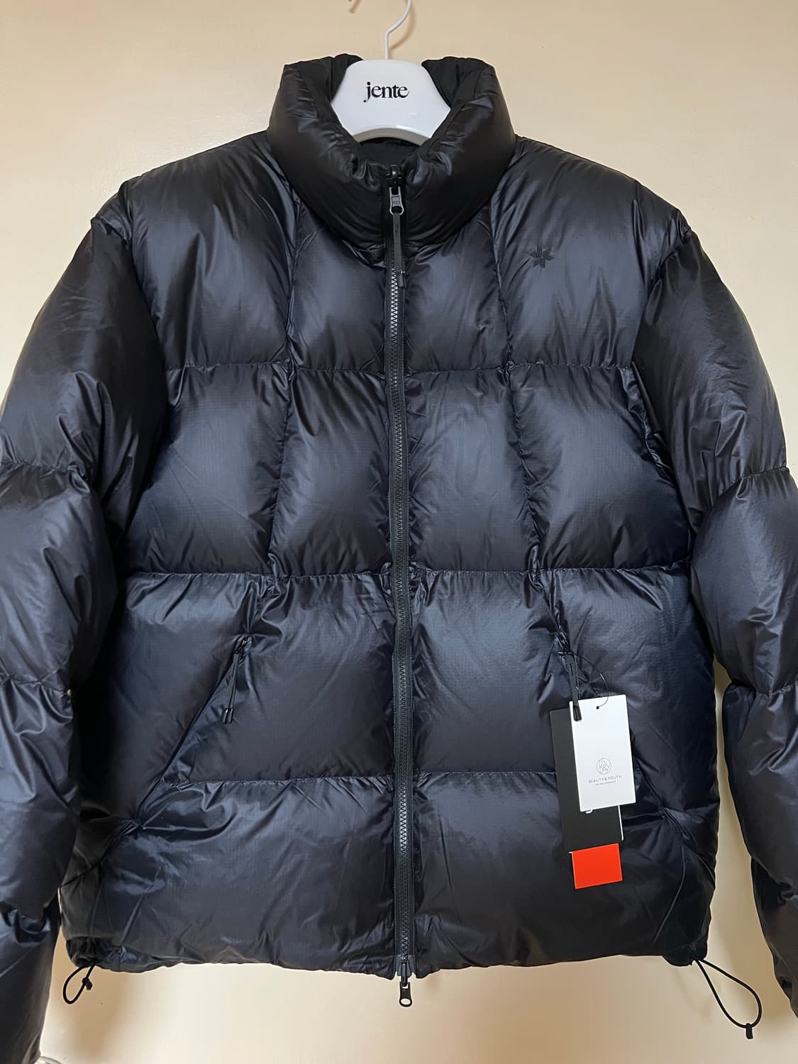 골드윈 뷰티앤유스 리버서블 다운 블랙 4 새제품 상품이미지1