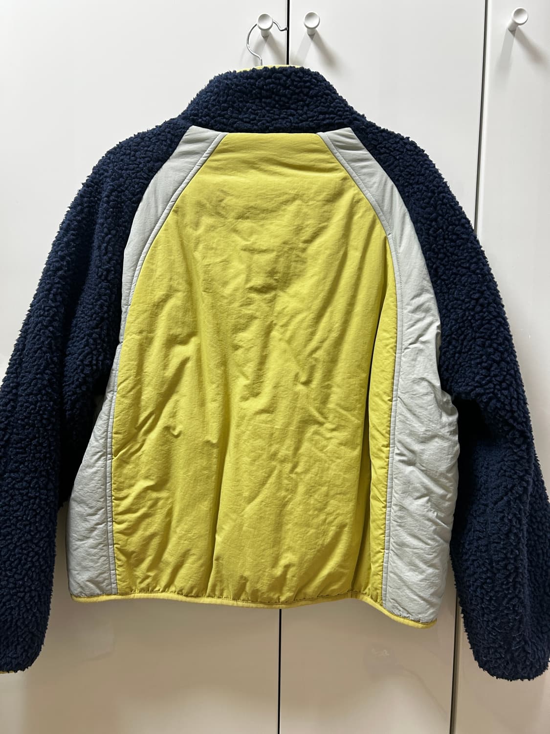 썸플레이스 하이넥 덤블 배색 크롭 플리스 패딩 집업 자켓 네이비 상품이미지3