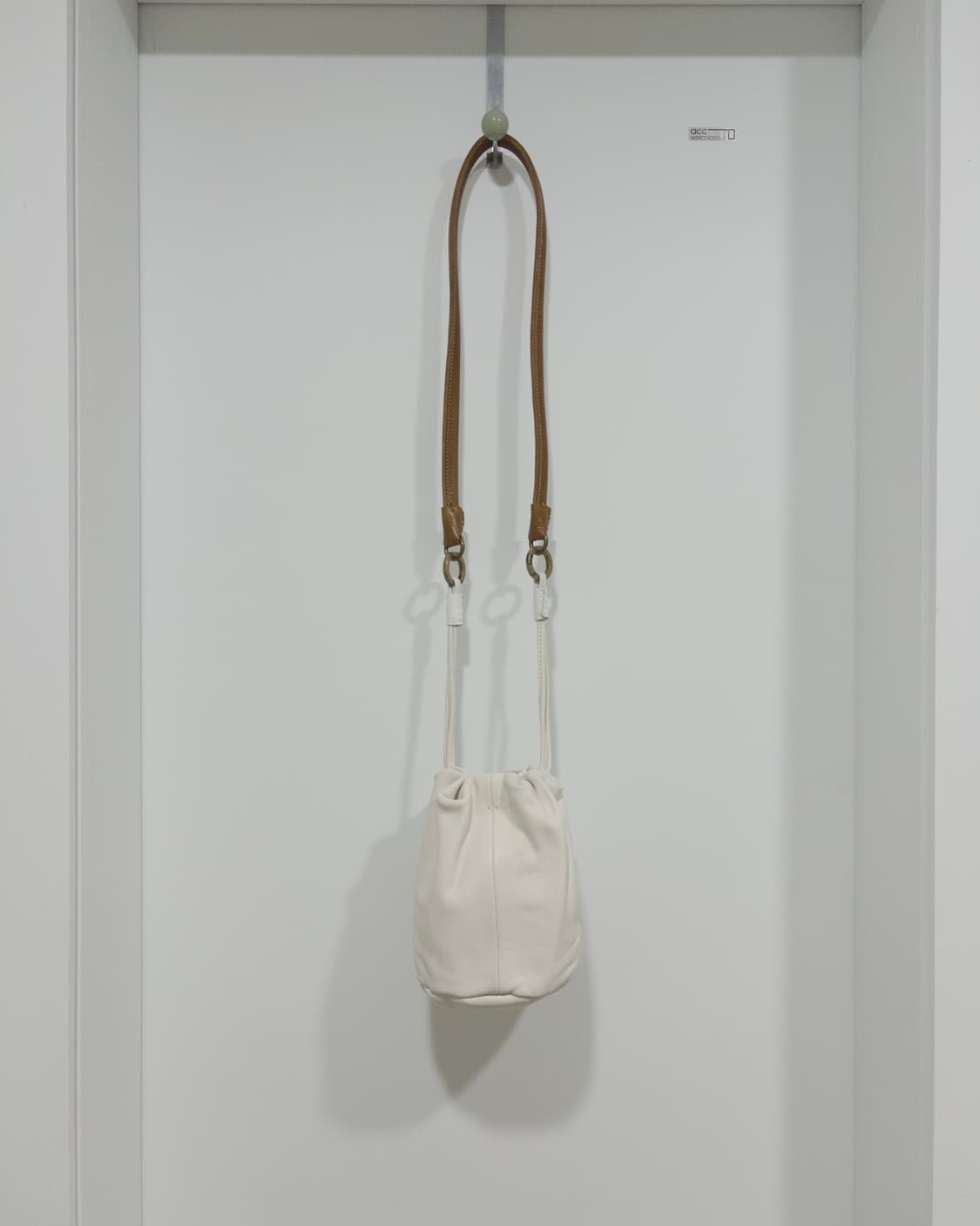 유르트 램스킨 보울백 / 아이보리 S 상품이미지1