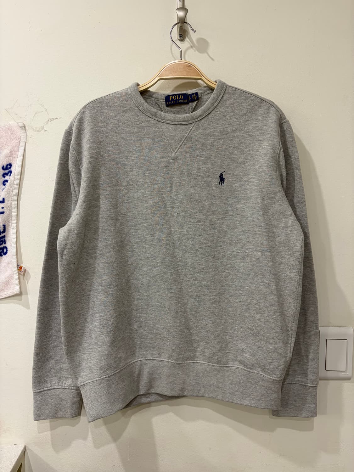 335. 폴로 맨투맨 상품이미지1