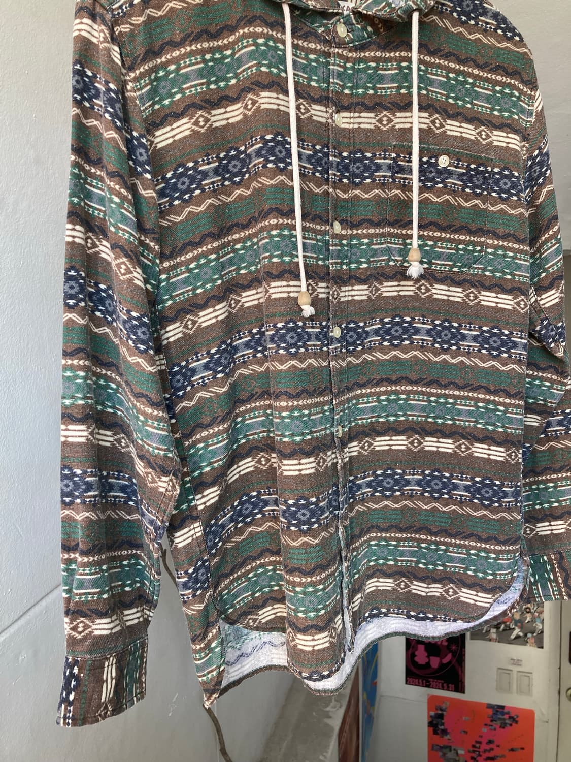 티티타카 패턴 후디 셔츠 상품이미지3