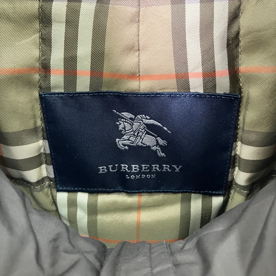 버버리 카키 나일론 라이너 자켓 S 상품이미지3