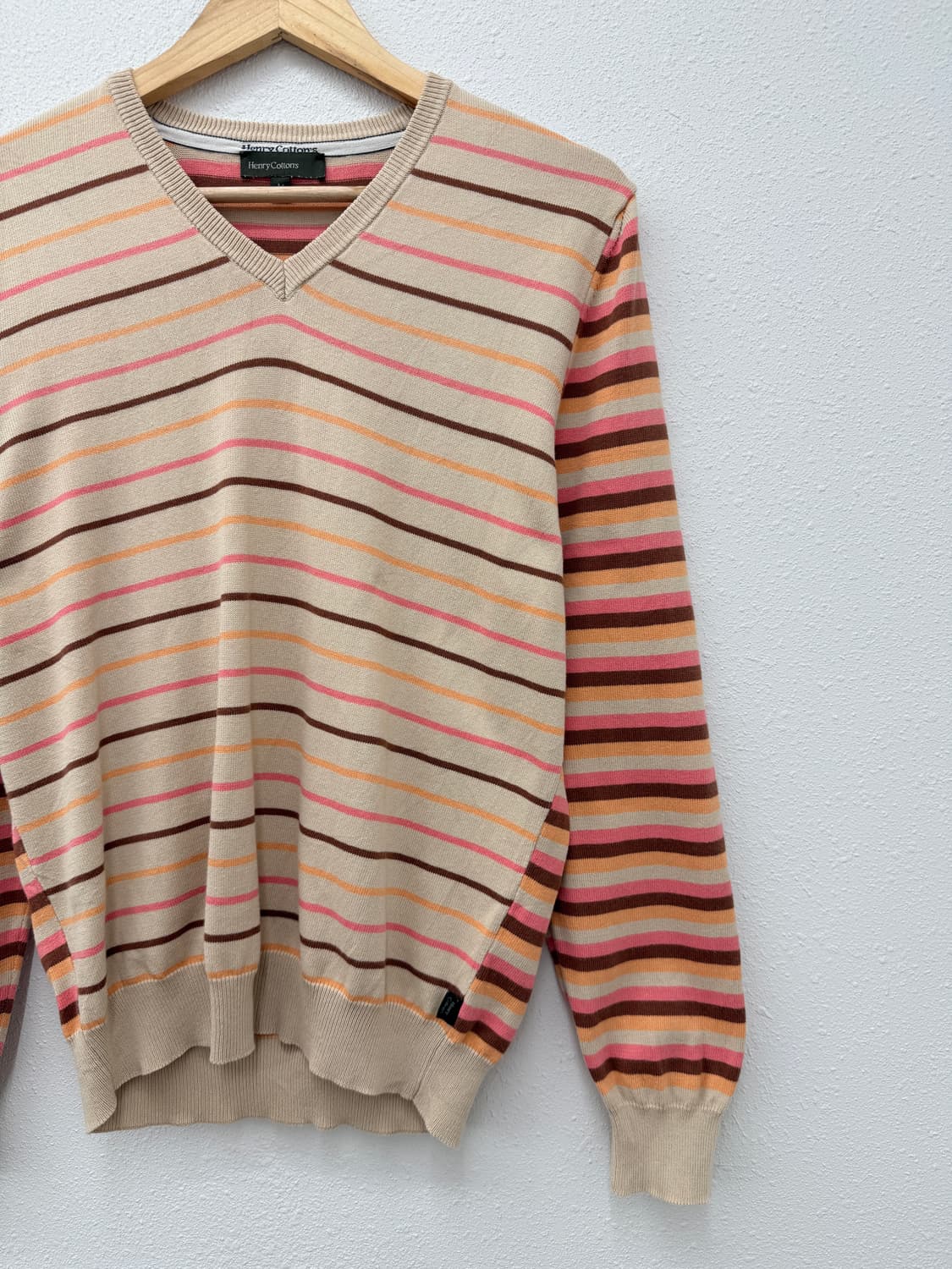 헨리코튼 멀티 스트라이프 브이넥 니트  상품이미지2