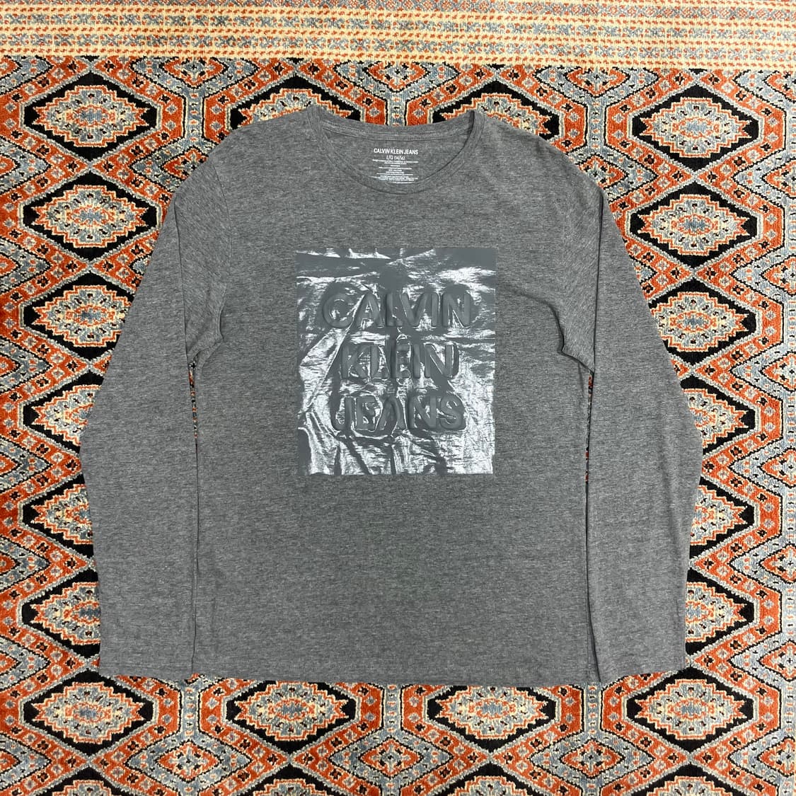 캘빈클라인 로고 프린팅 차콜 긴팔티셔츠 여성L 상품이미지1