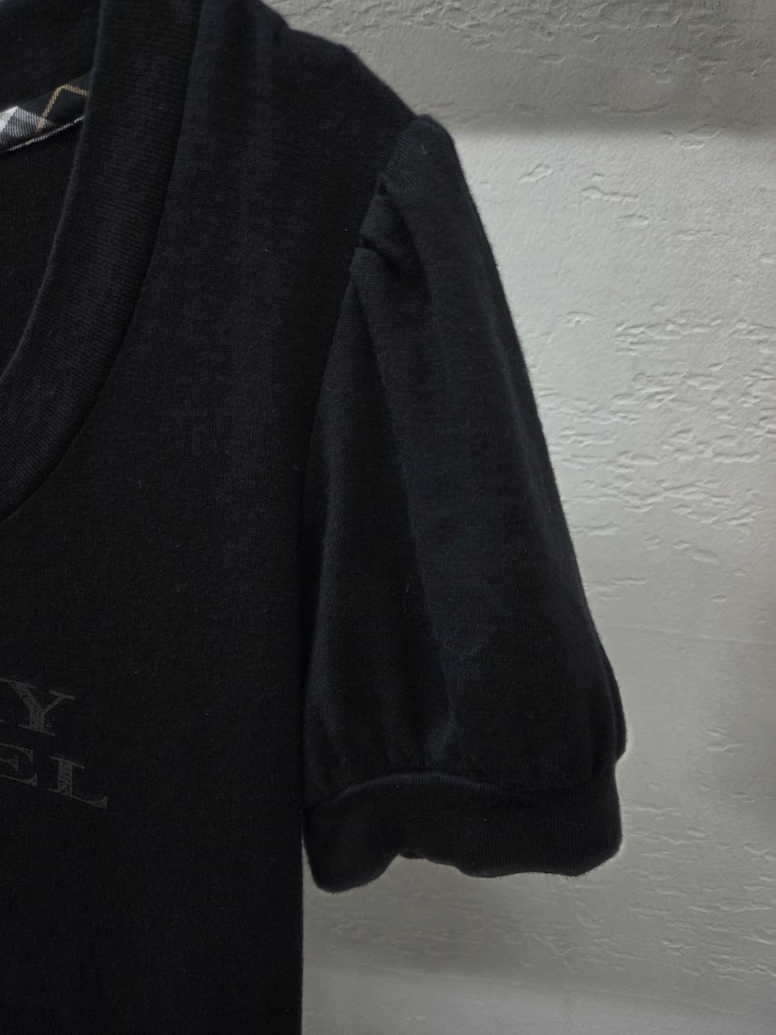 Burberry 버버리 블랙 라운드넥 반팔티 상품이미지4