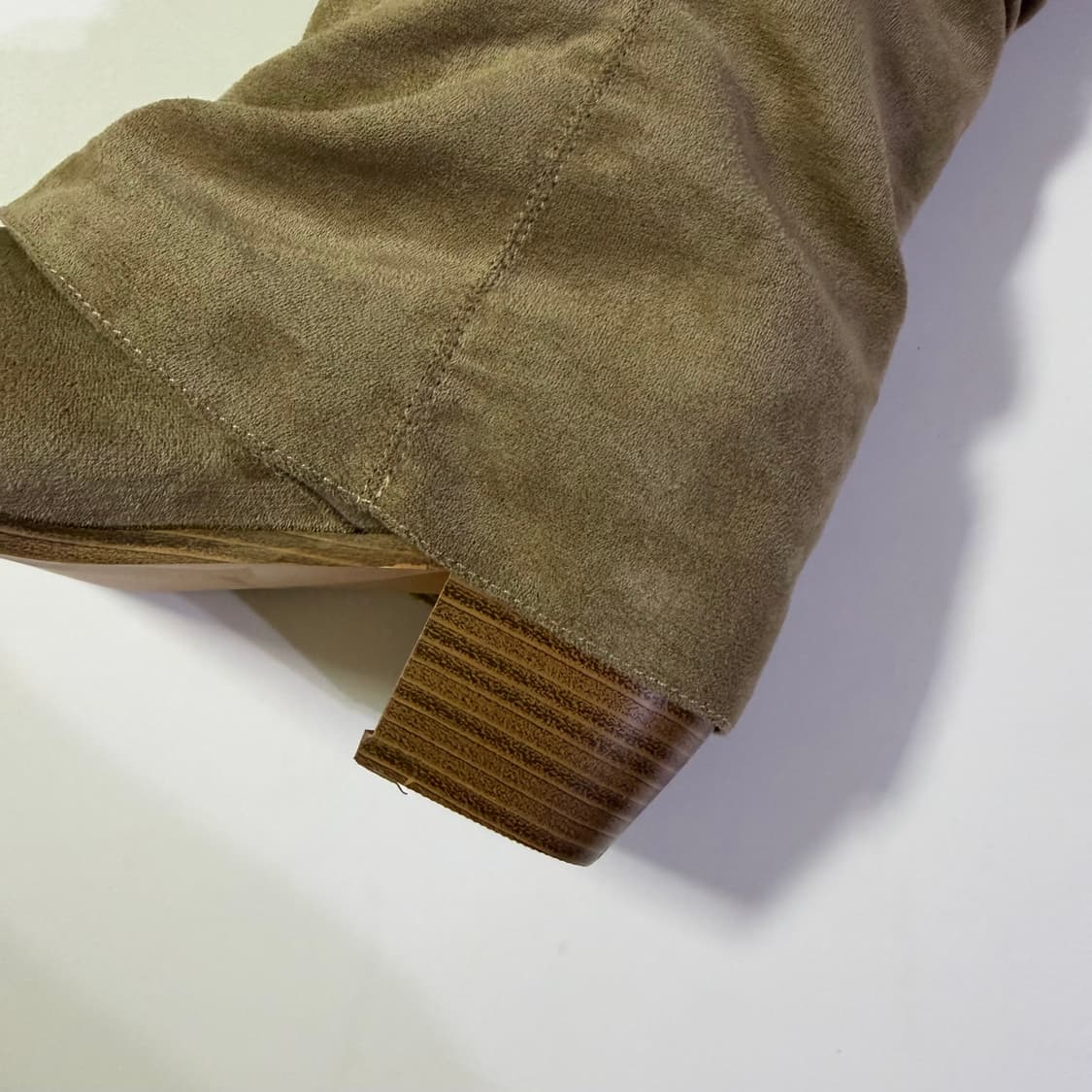 새상품 여자 스퀘어 앵클부츠 240 상품이미지4