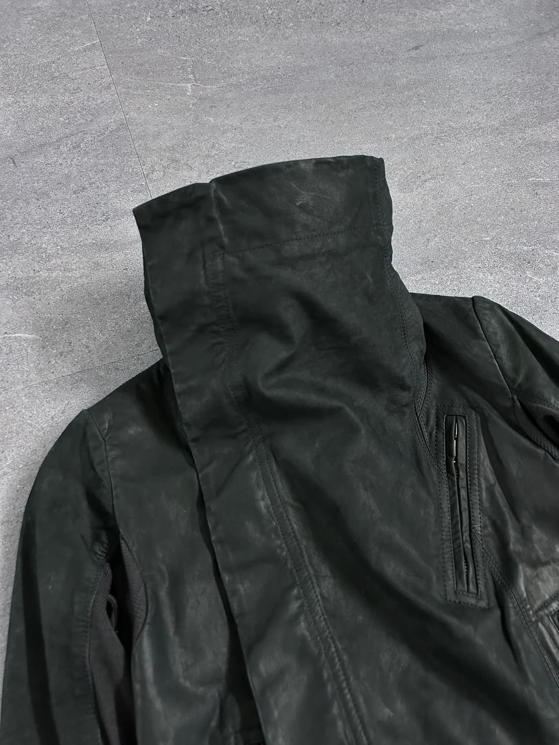 릭오웬스 카프스킨 드레이프 하이넥 자켓 상품이미지4