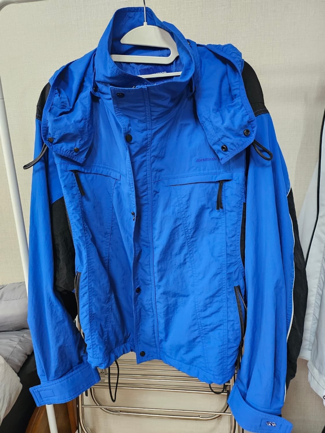 아더에러 그램퍼 자켓 블루 A3 사이즈 상품이미지1
