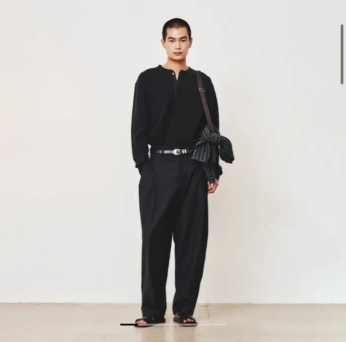 아트이프액츠 Wool Side Two Tuck Pants_ Black 상품이미지1