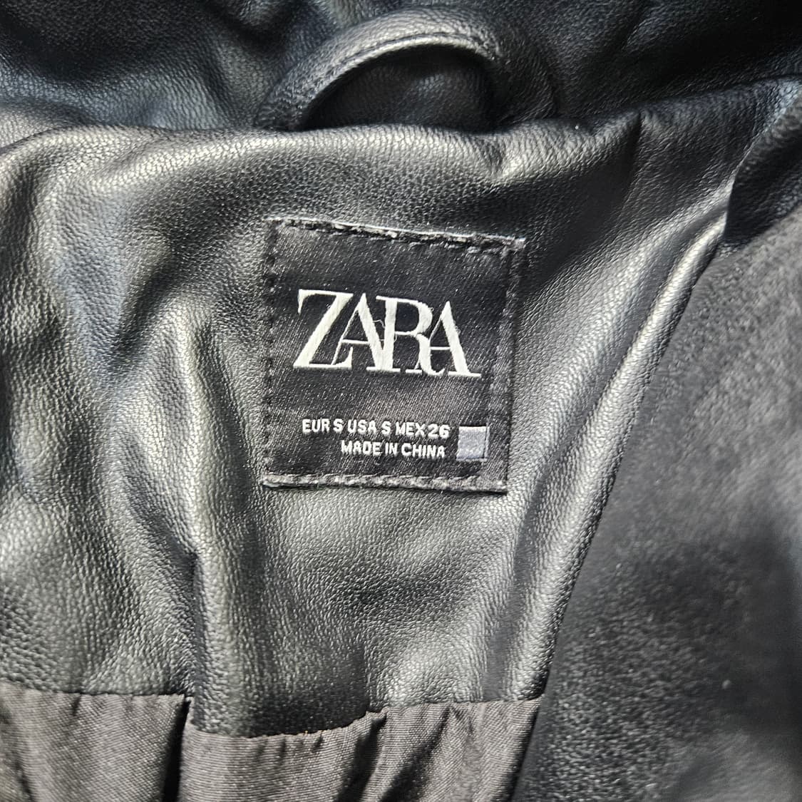 S 자라 블랙 레더라이크 숏 패딩 자켓 0309Y 상품이미지3