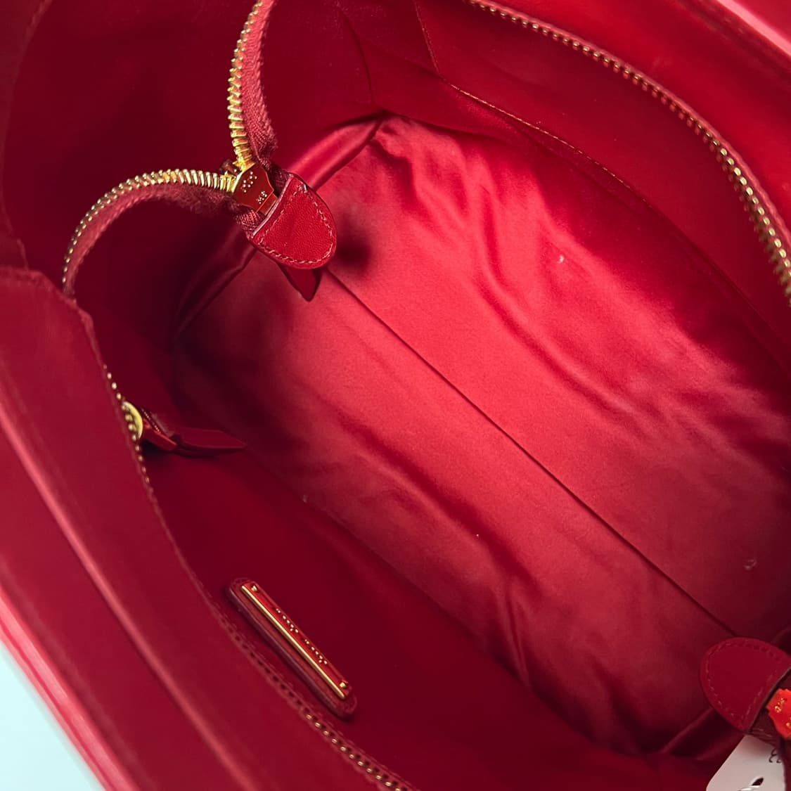 MIUMIU 미우미우 나파 바이커 토트 겸 숄더백 상품이미지5