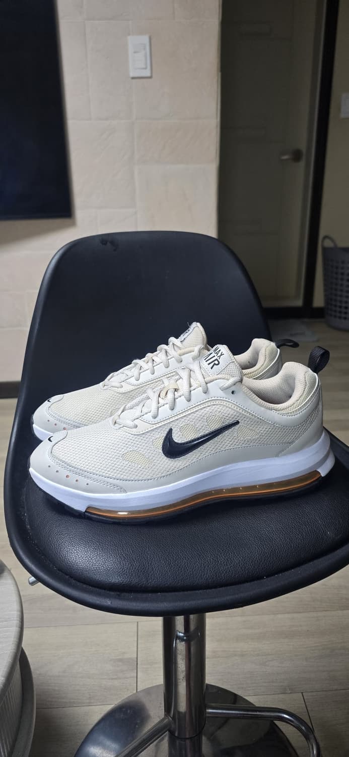 나이키 270 상품이미지1