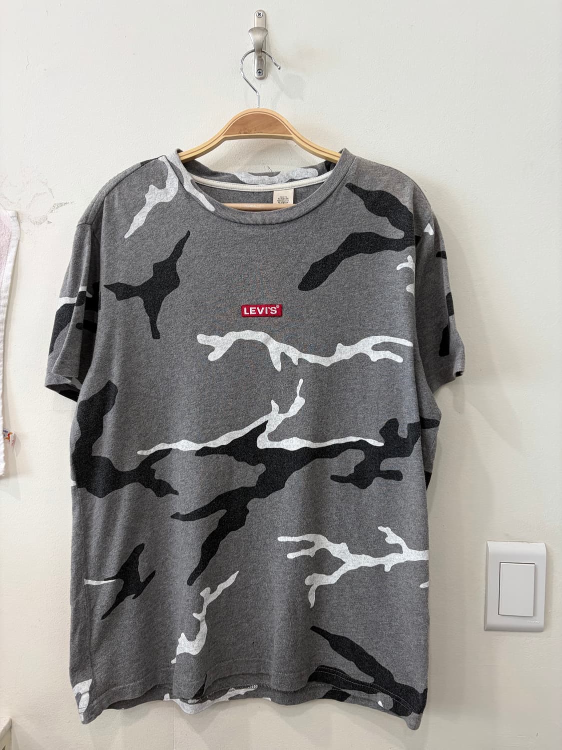 560. 리바이스 카모 반팔티 상품이미지1