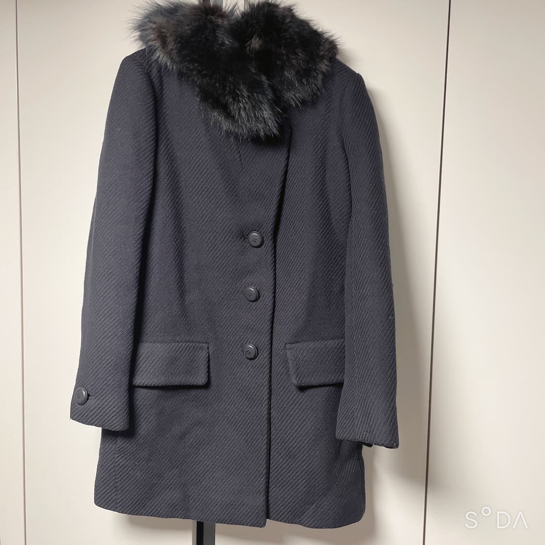 프라다 퍼 카라 숏코트 상품이미지1