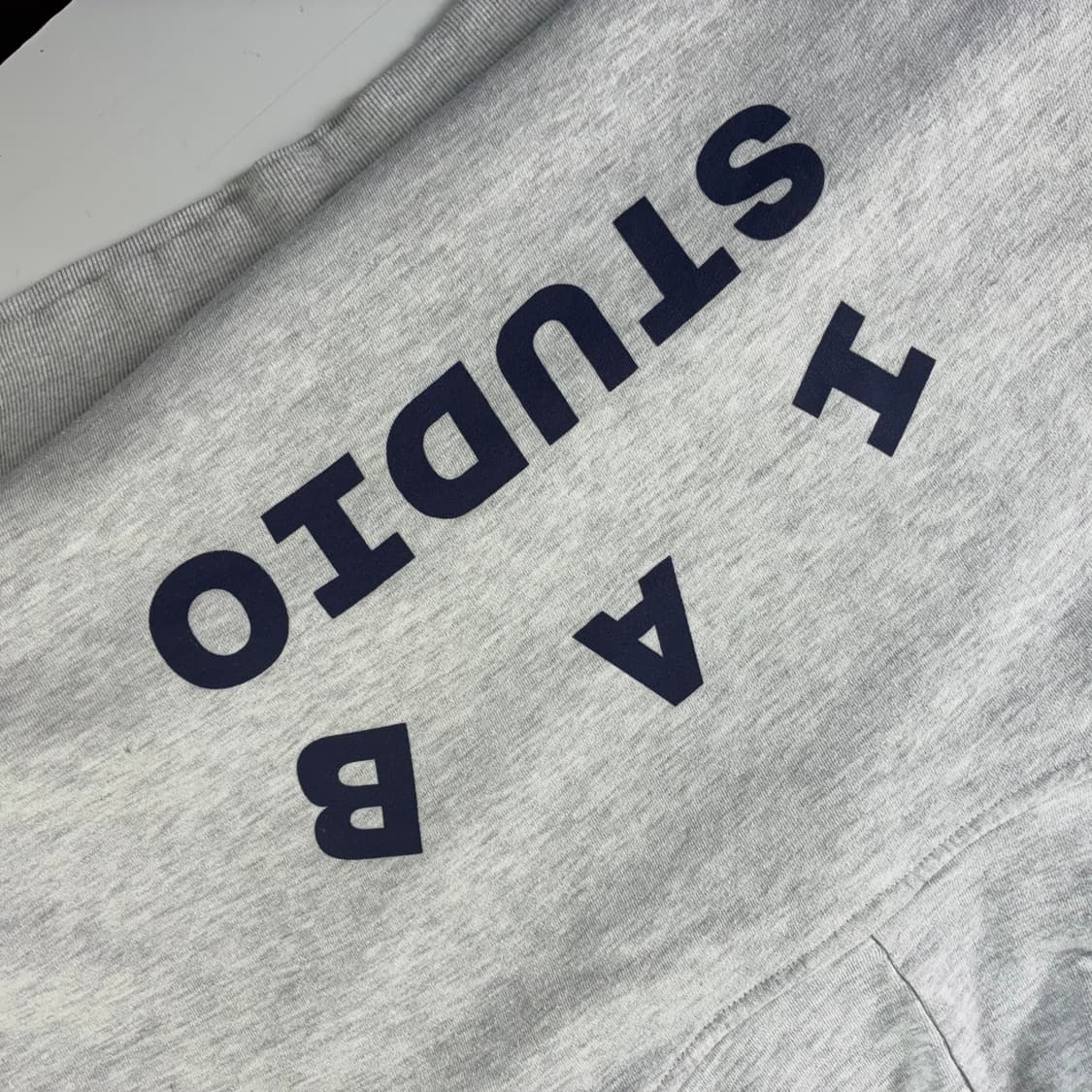 IAB STUDIO 아이앱 스튜디오 멜런지 그레이 후드티 상품이미지5