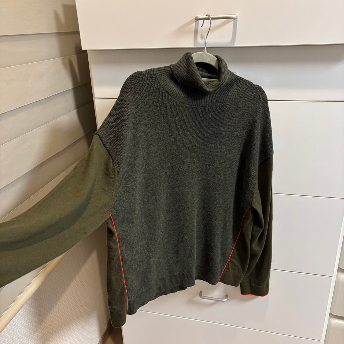 폴스미스(paul smith) 카키 울 터틀넥 니트 상품이미지4