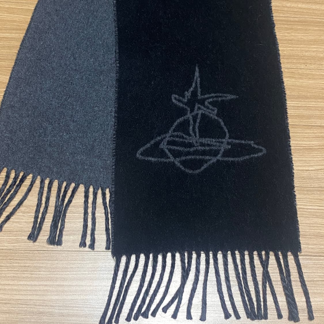 비비안웨스트우드 리버시블 머플러  상품이미지2