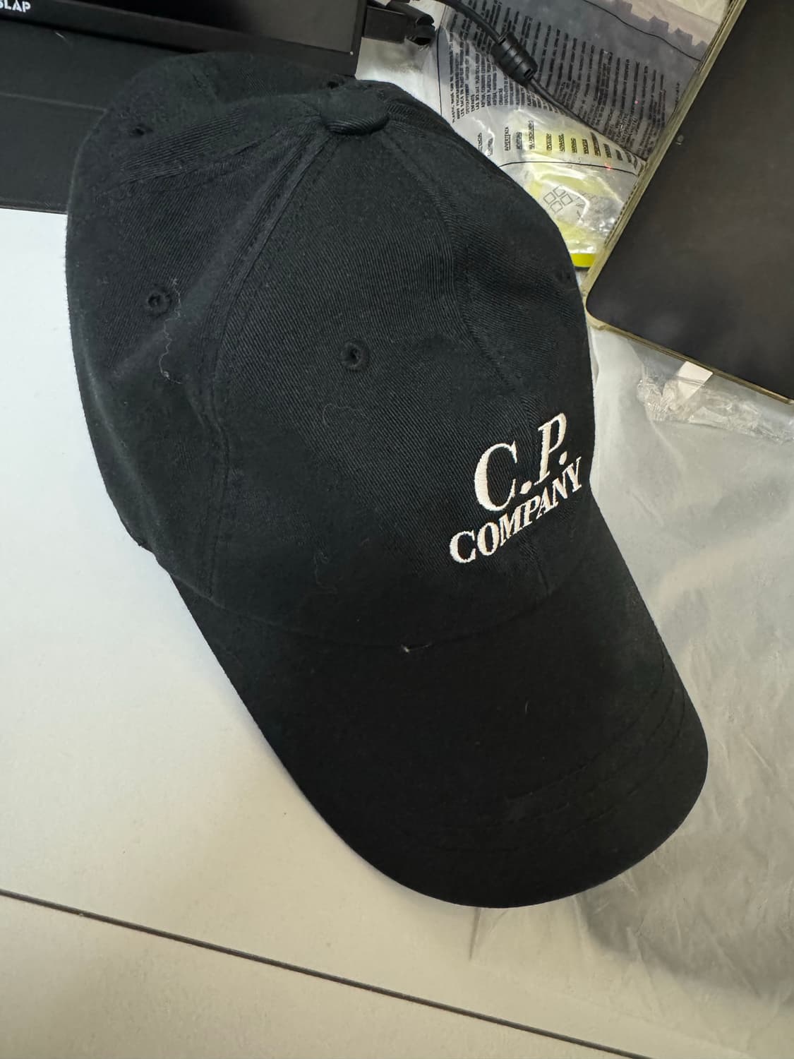 CP컴퍼니 고글 볼캡 상품이미지1