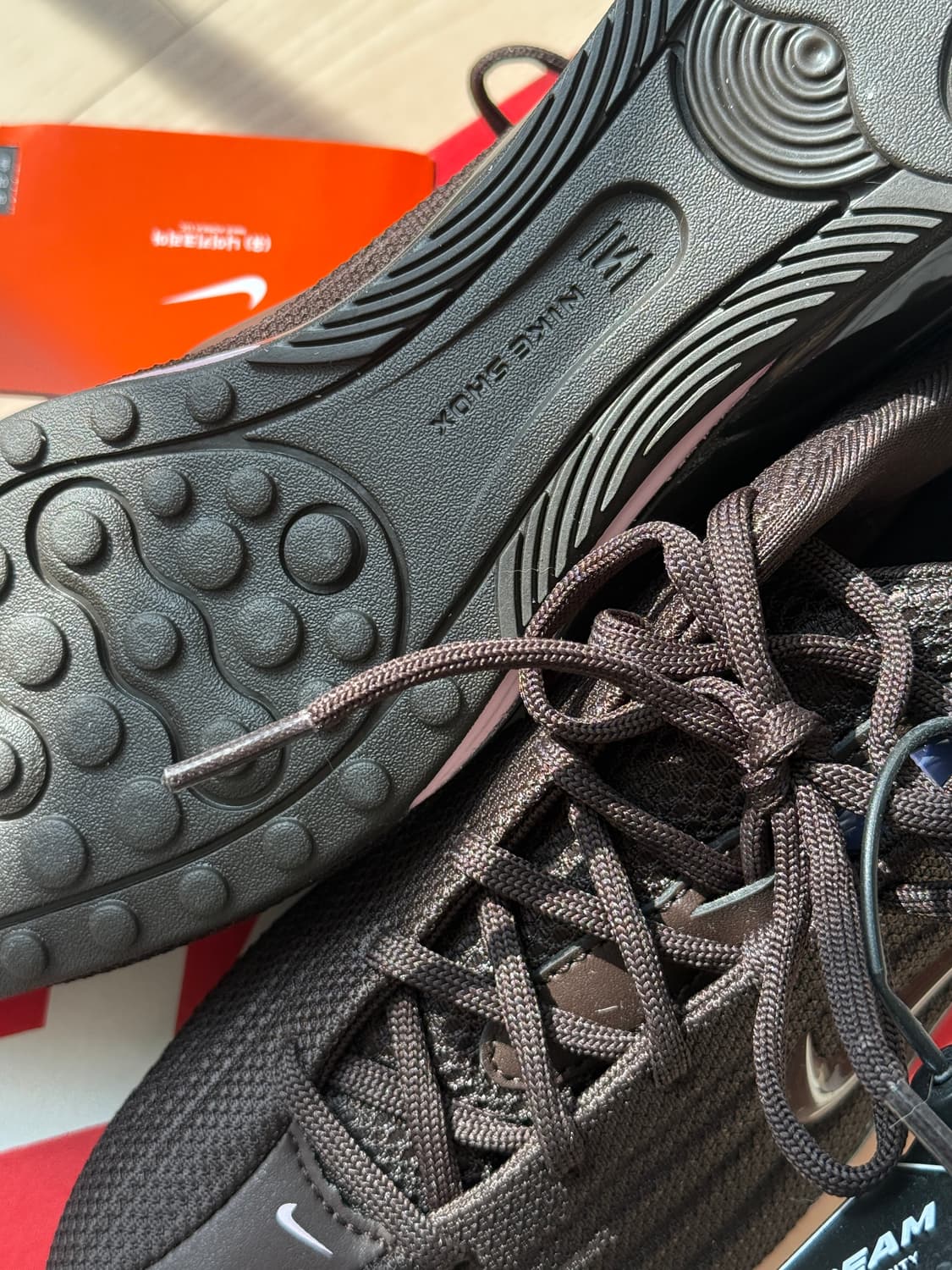 새상품) 나이키 샥스 벨벳브라운라이트초코 230 상품이미지8