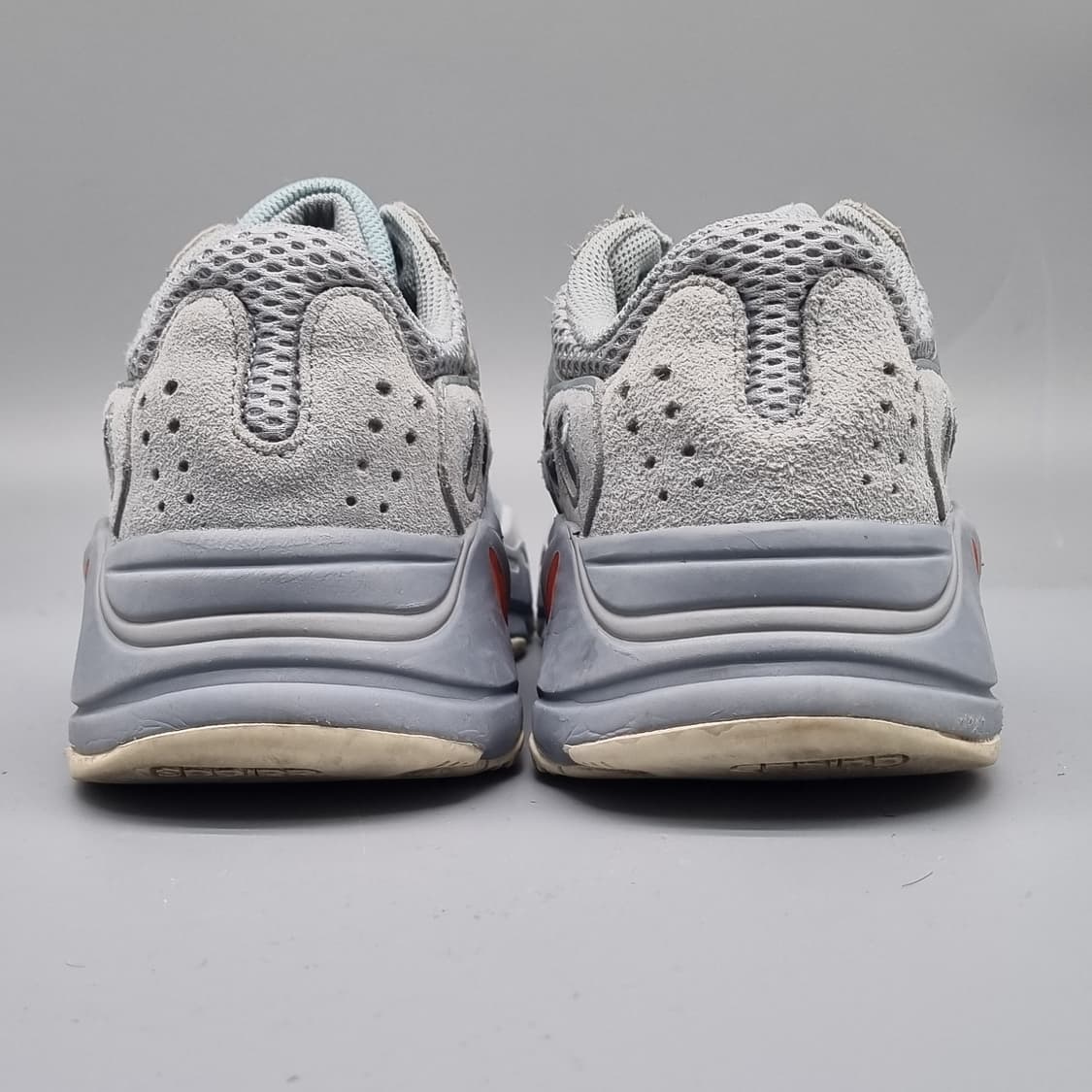 아디다스 이지부스트700 남성운동화260 상품이미지4