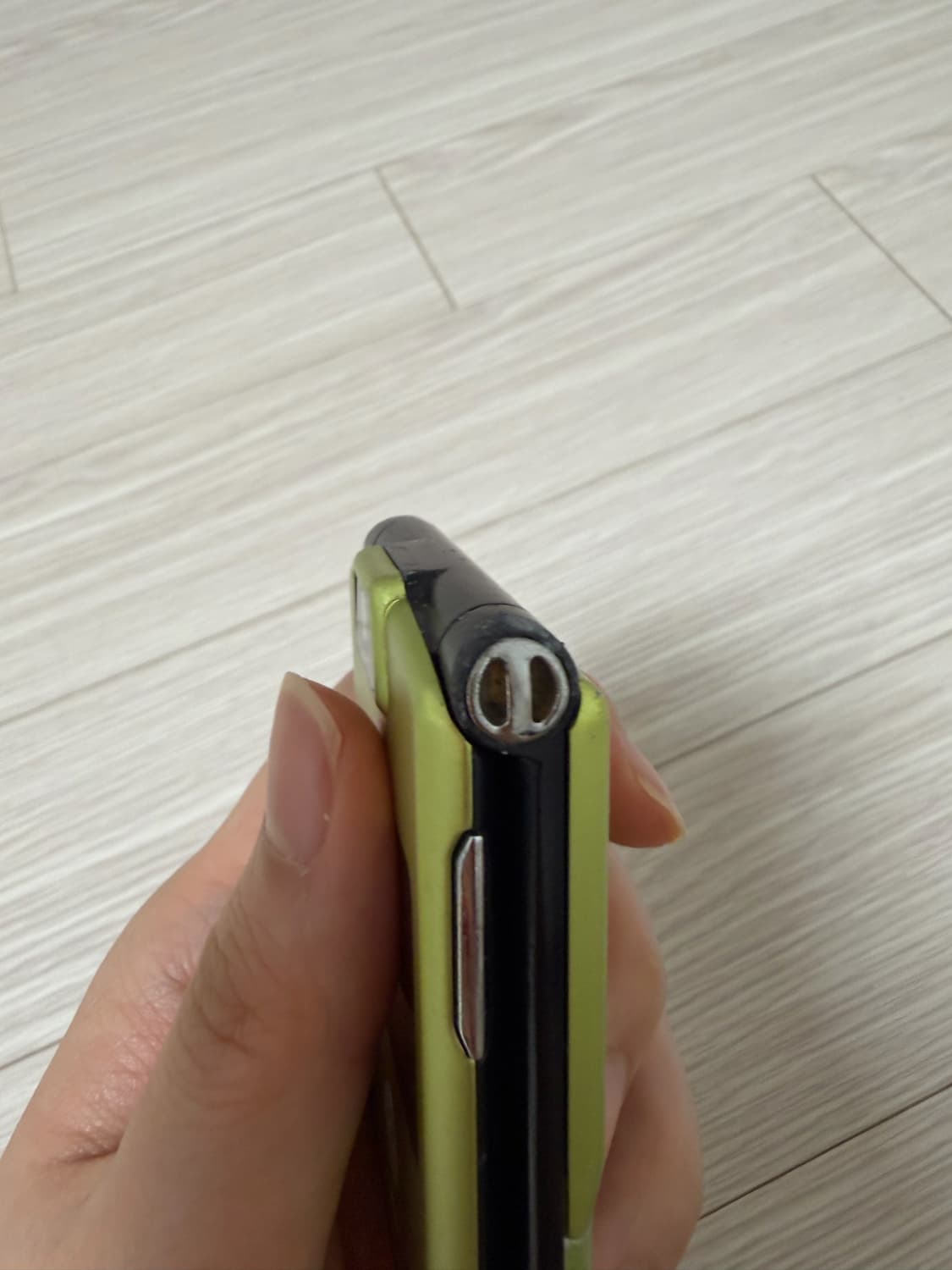 레트로 빈티지 모토로라 레이저폰 V3 라임색 상품이미지2