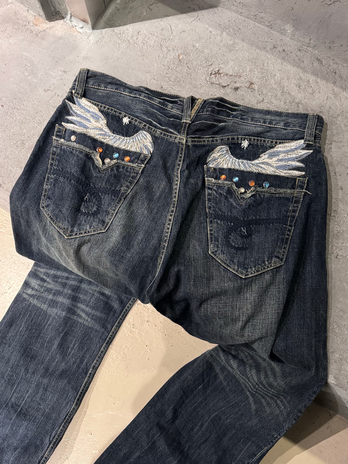 JPN 비즈 스컬 자수 워싱 데님팬츠  상품이미지1