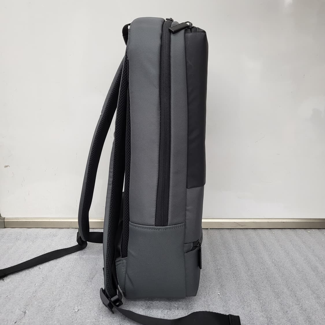 샘소나이트 정품 RED ARZOE 백팩 45x30cm 상품이미지4