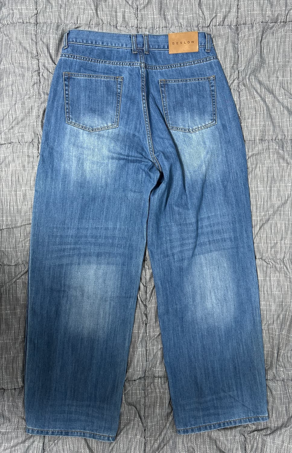 비슬로우 딥원턱 데님 라이트워시 상품이미지3