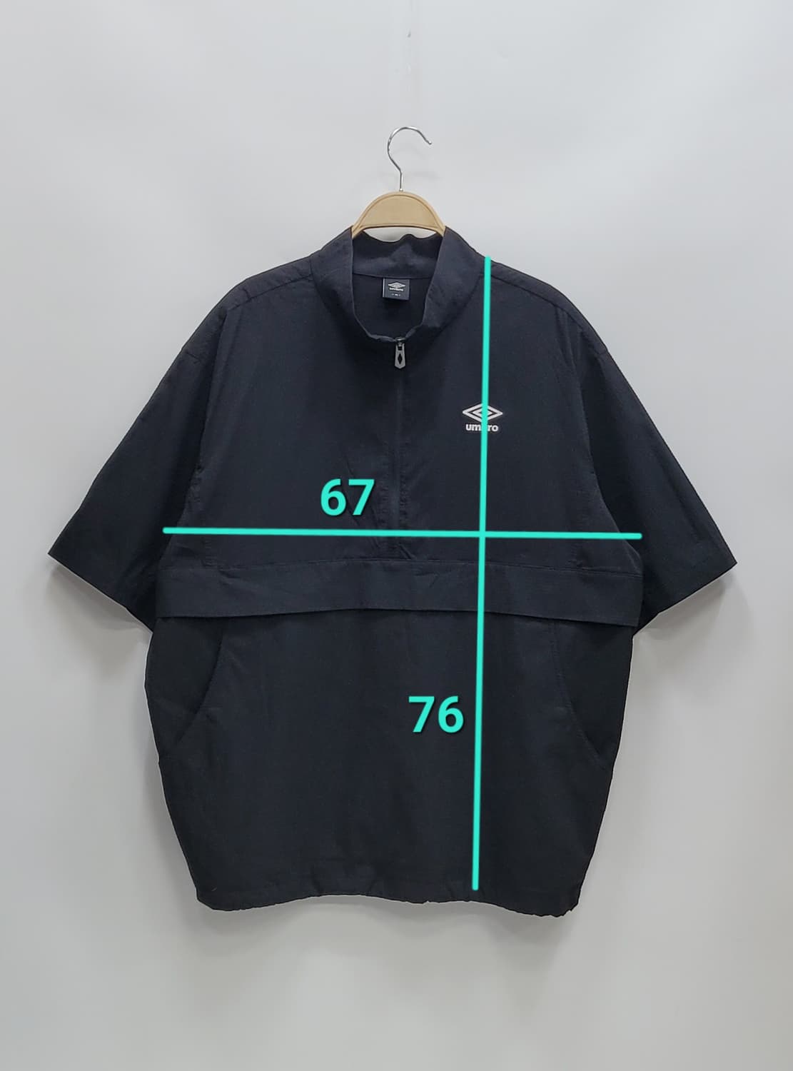 UMBRO 24SS 시어서커 스탠넥 아노락 바람막이 / 남 110 블랙
 상품이미지10