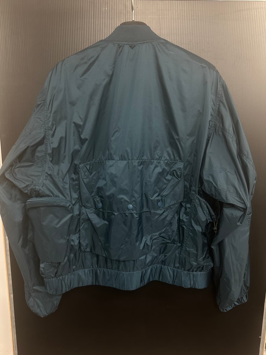 빔즈(BEAMS) 멀티포켓 MA-1 상품이미지2