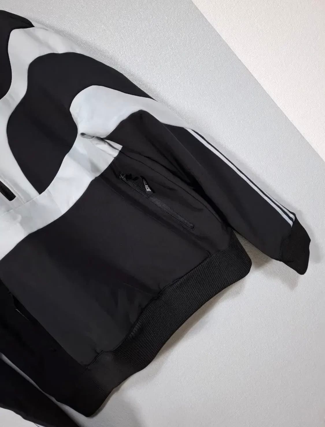 팔라스 아디다스 하프집업 상품이미지2