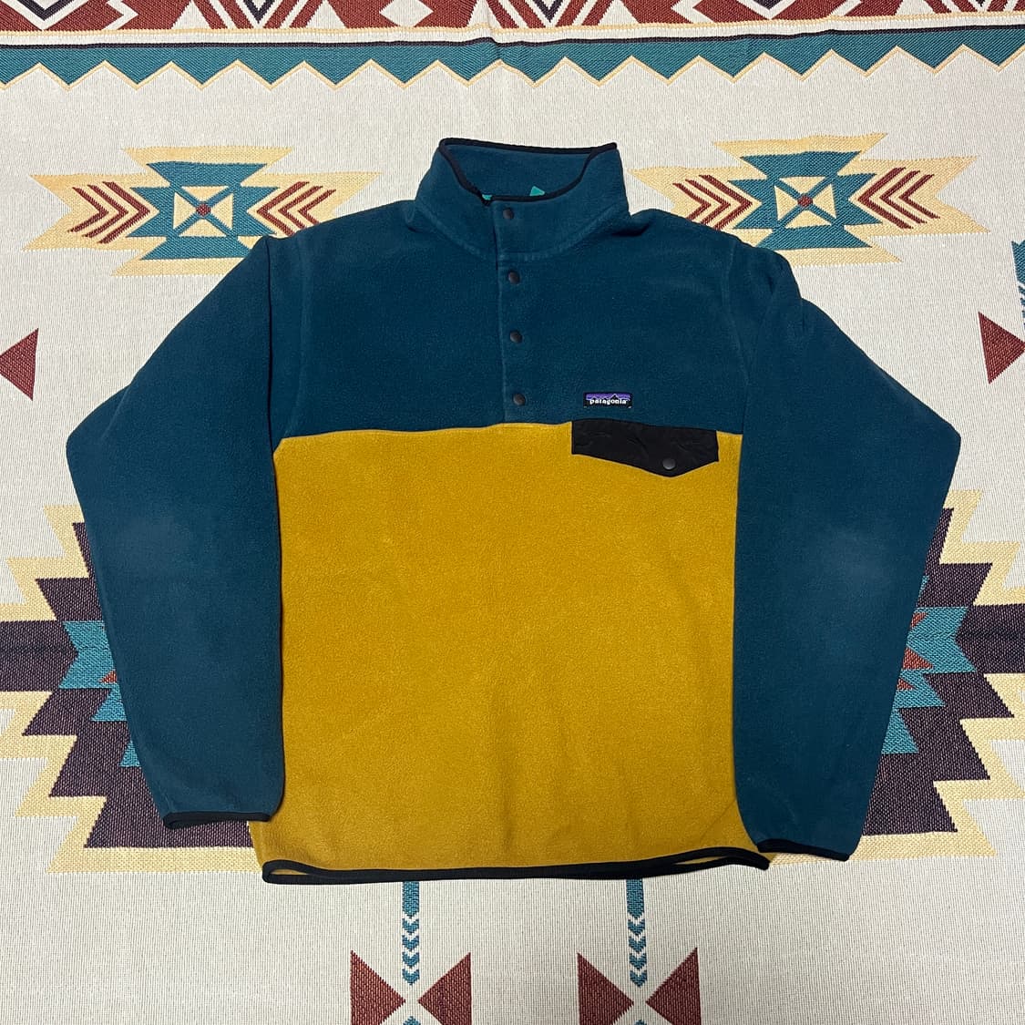 파타고니아 신칠라 투톤 컬러 스냅티 M 상품이미지1