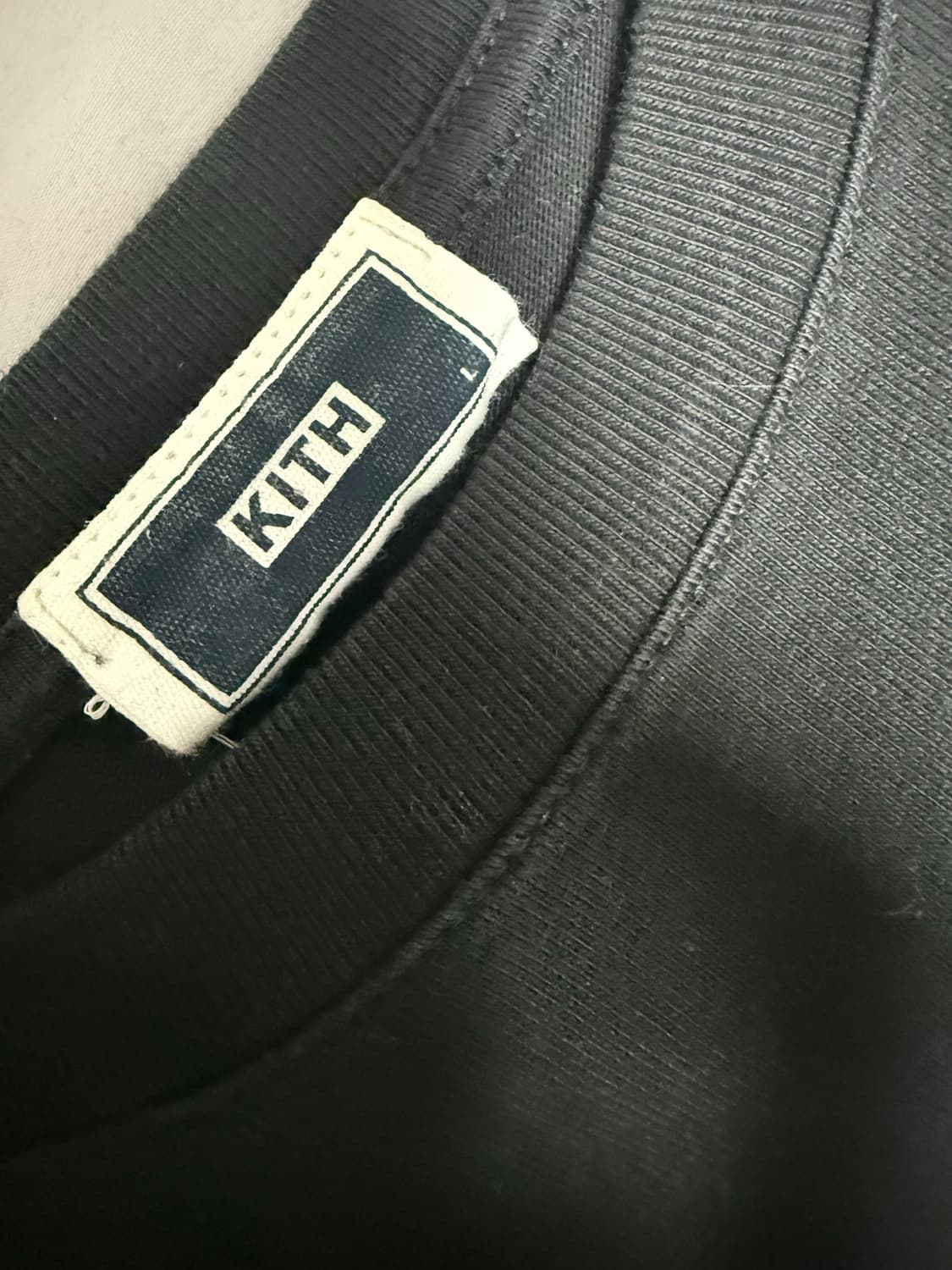 ( 상태 최상 L )Kith 키스앤킨 SS25 반팔 상품이미지3