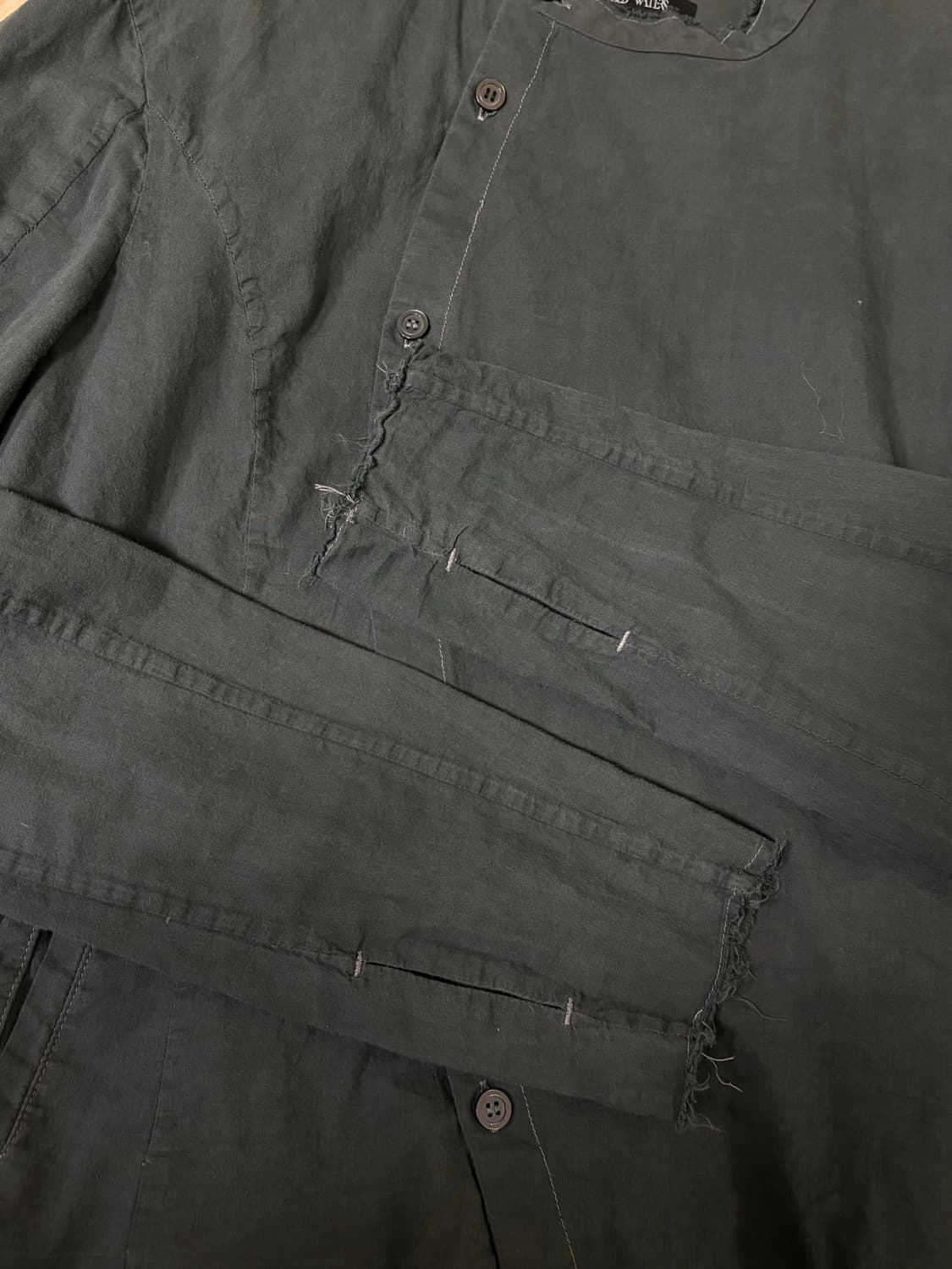 troubled waters 펜싱 셔츠 상품이미지5