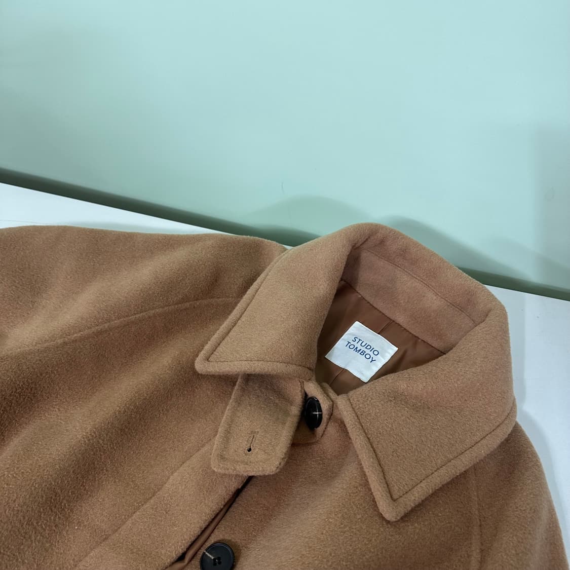 우먼OS 스튜디오톰보이 베이지 루즈핏 로브 핸드메이드 울코트 상품이미지3