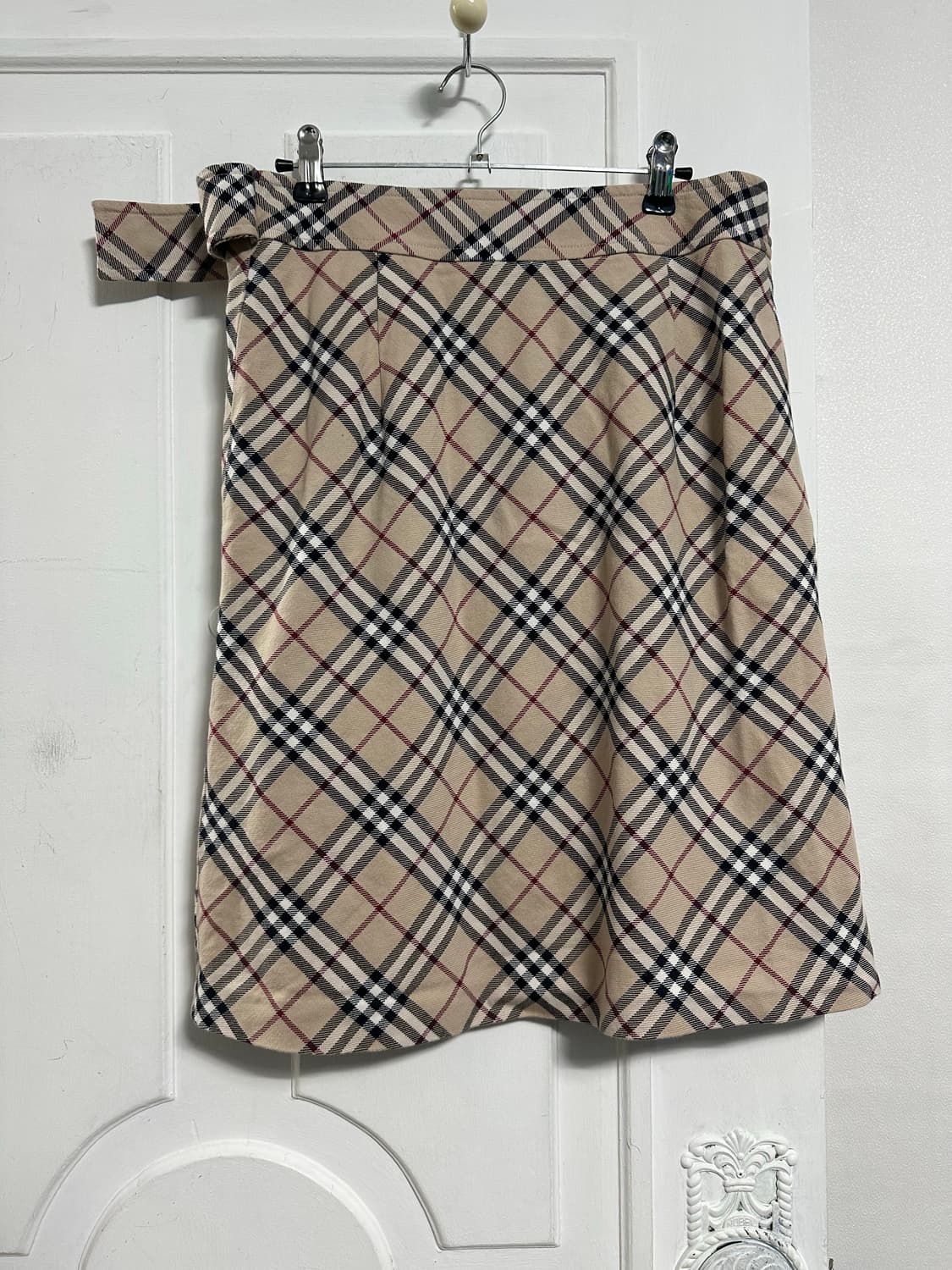 버버리 체크 스커트 상품이미지2