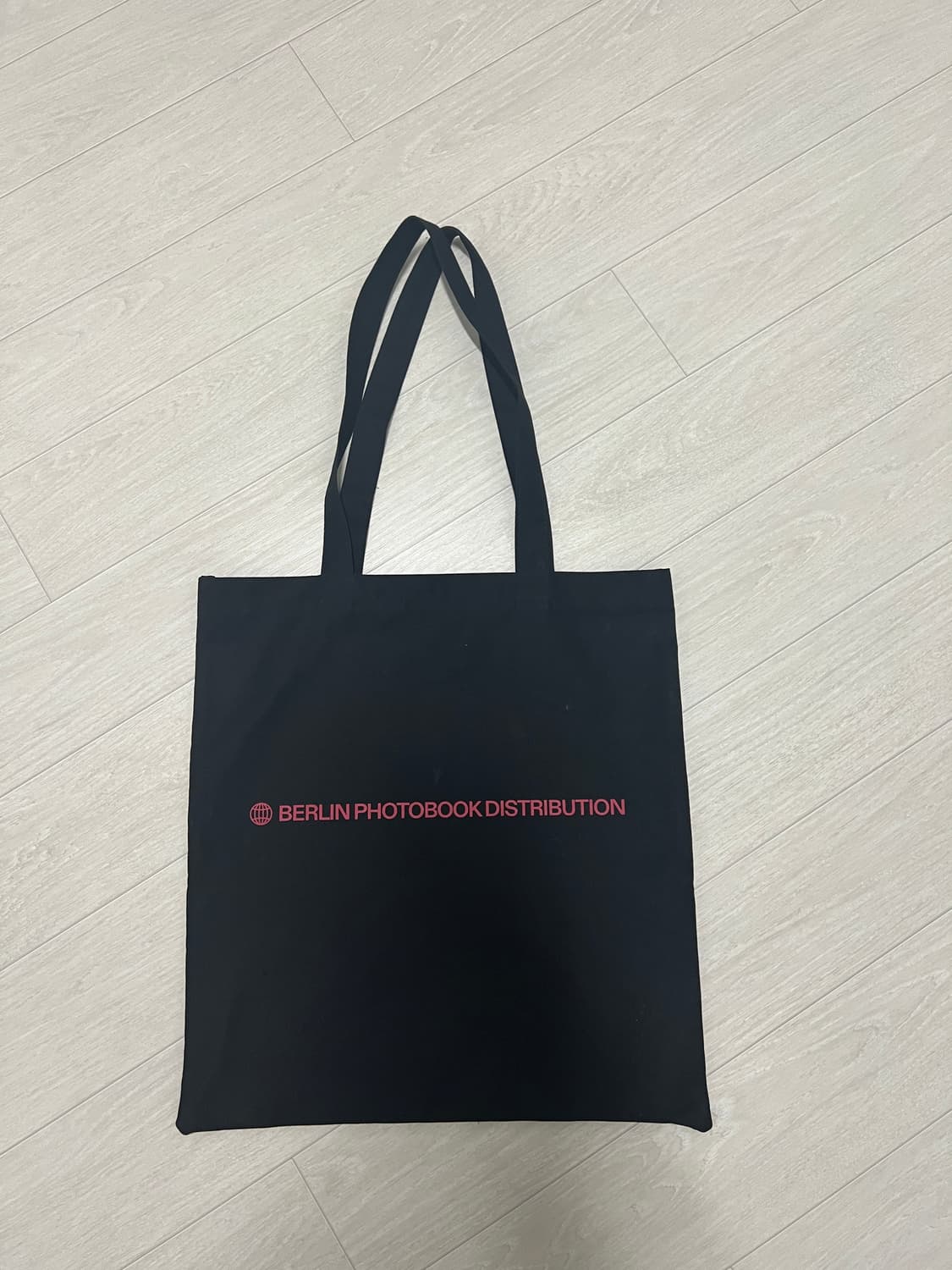 베를린포토북디스트리뷰션 에코백 블랙 상품이미지1