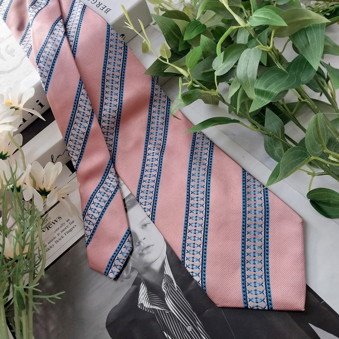 폴 스미스 실크 핑크&네이비 패턴 넥타이 9.5cm A-등급 K1425
 상품이미지2