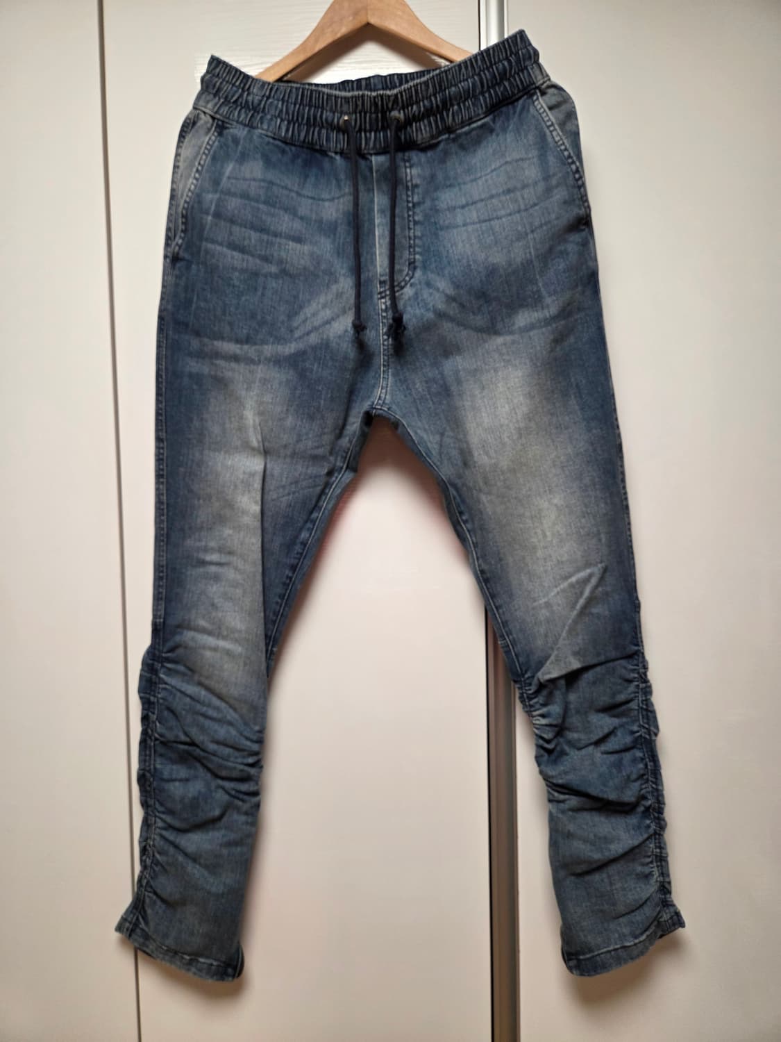 H&M 디바이디드 셔링 데님 조거팬츠 32사이즈 상품이미지1