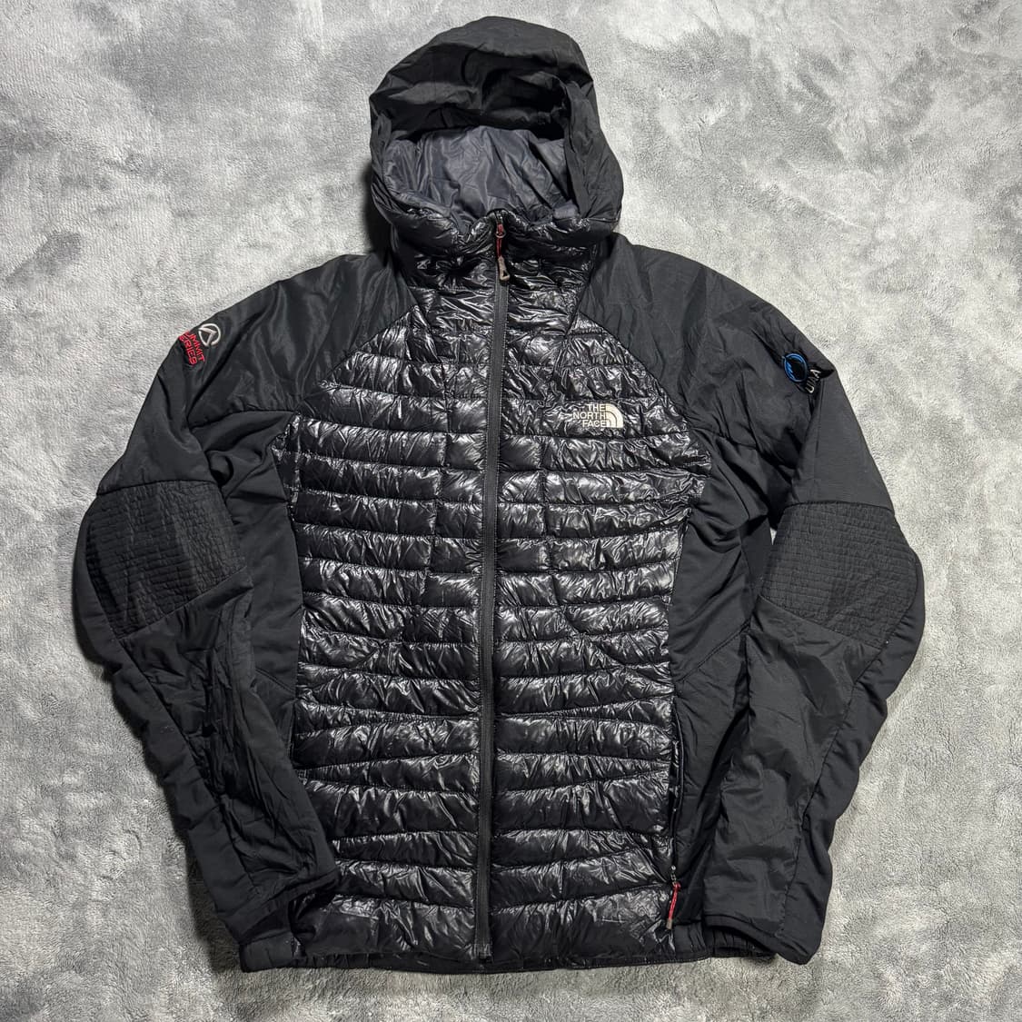 노스페이스 한정판 써밋시리즈 UIAA 유광 경량패딩 상품이미지1